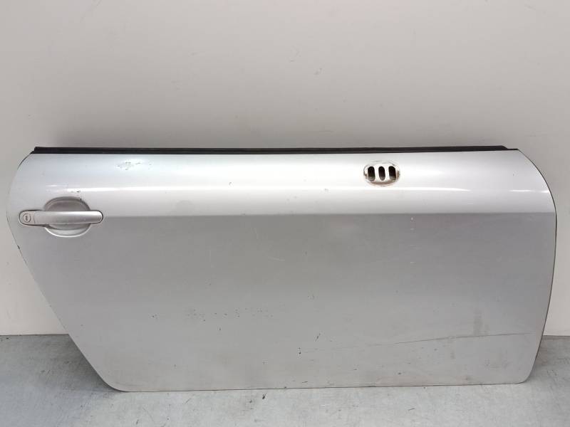 PUERTA DELANTERA DERECHA 8N0831051C 