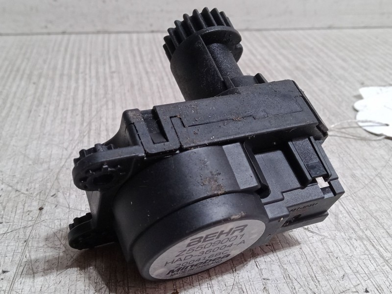 Recambio de motor apertura trampillas climatizador para citroën c4 cactus 1.2 thp 110 referencia OEM IAM   