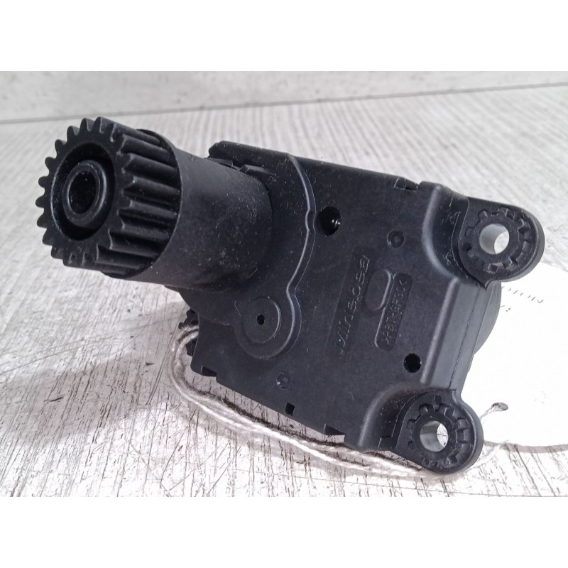 Recambio de motor apertura trampillas climatizador para citroën c4 cactus 1.2 thp 110 referencia OEM IAM   