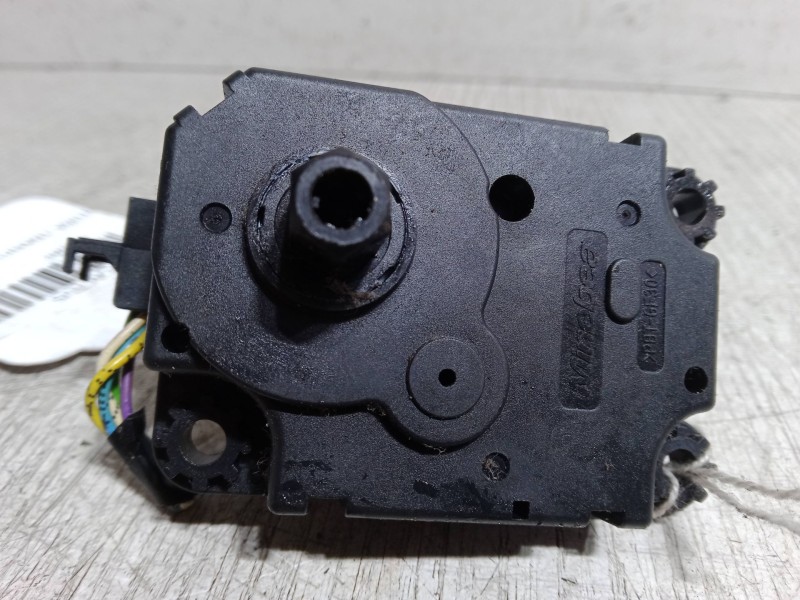 Recambio de motor apertura trampillas climatizador para citroën c4 cactus 1.2 thp 110 referencia OEM IAM   