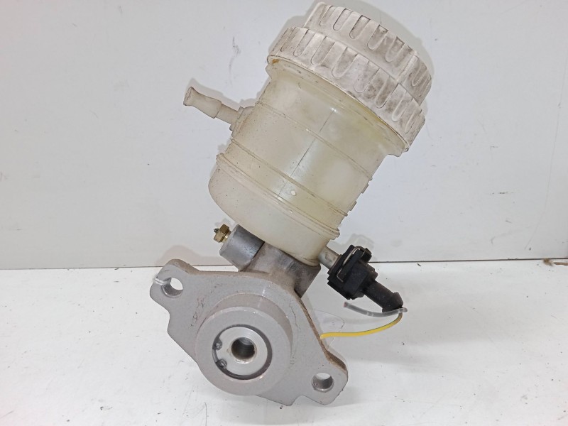 Recambio de bomba freno para mitsubishi carisma (da_) 1.6 (da1a) referencia OEM IAM   