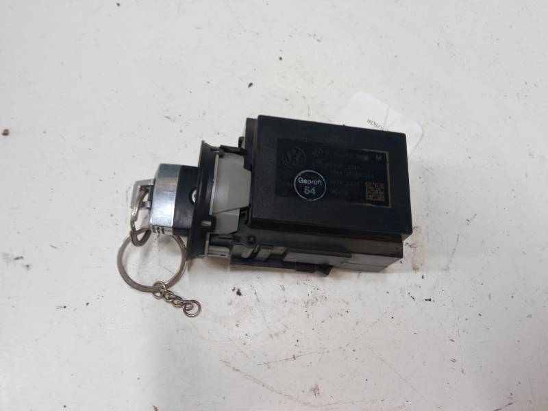 CLAUSOR 3C0905843M 