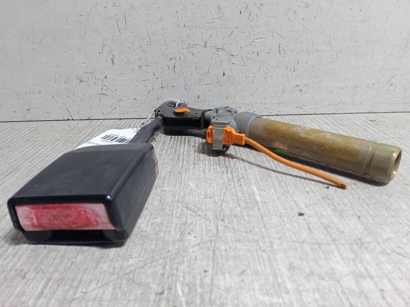 Recambio de anclaje cinturon delantero derecho para citroën saxo (s0, s1) 1.5 d referencia OEM IAM    Recambio de anclaje cinturon delantero derecho para citroën saxo (s0, s1) 1.5 d referencia OEM IAM