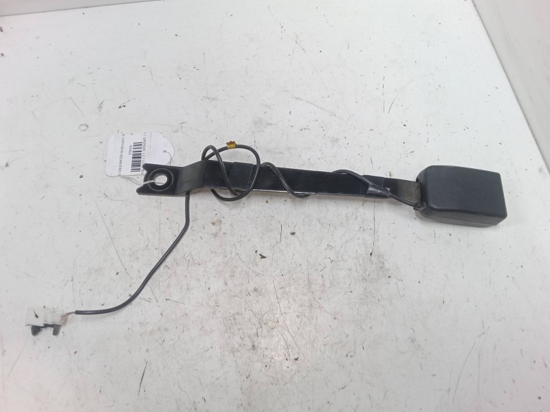 Recambio de anclaje cinturon delantero derecho para nissan qashqai / qashqai +2 i (j10, nj10, jj10e) 2.0 dci referencia OEM IAM 