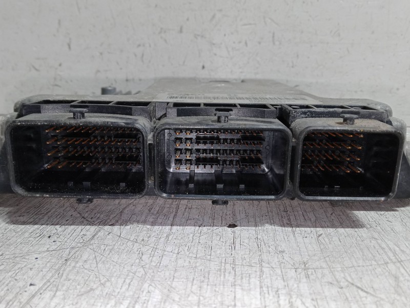 Recambio de centralita motor uce para renault espace iv (jk0/1_) 2.0 dci (jk01, jk02, jk1j, jk1k, jk1h) referencia OEM IAM 82005