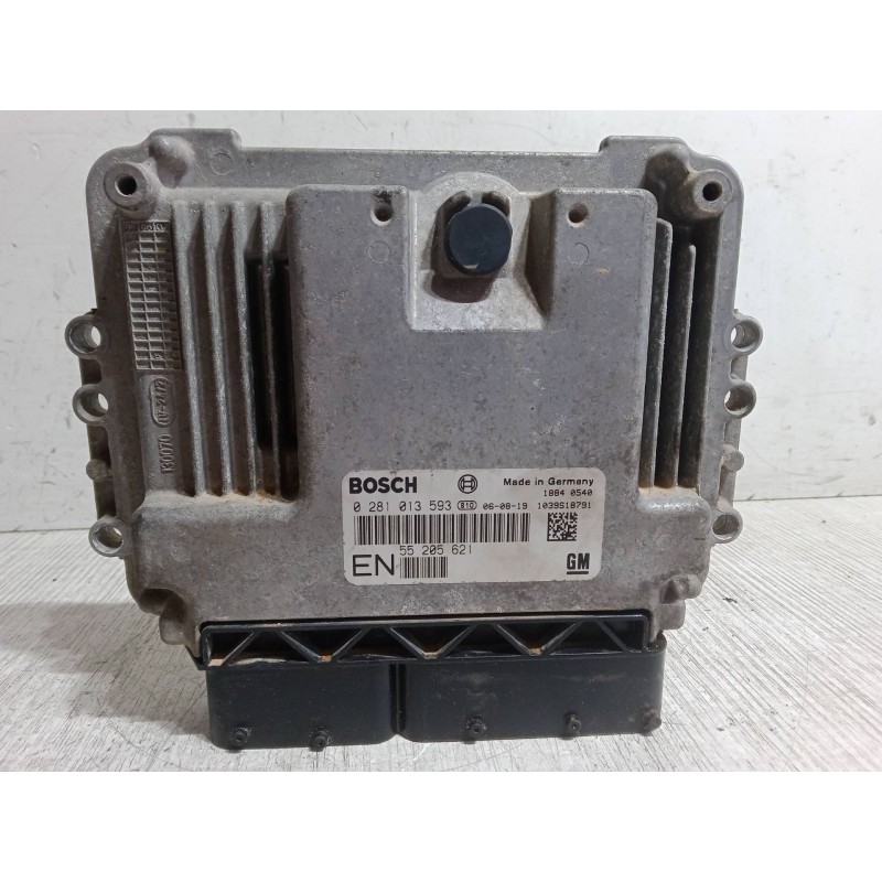 Recambio de centralita motor uce para opel zafira / zafira family b (a05) 1.9 cdti (m75) referencia OEM IAM 0281013593  02810135