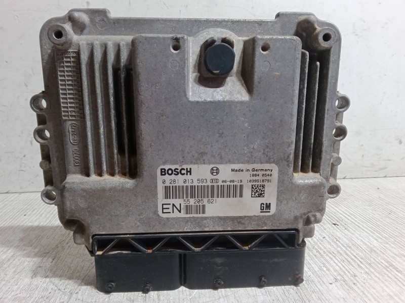 Recambio de centralita motor uce para opel zafira / zafira family b (a05) 1.9 cdti (m75) referencia OEM IAM 0281013593  02810135 Recambio de centralita motor uce para opel zafira / zafira family b (a05) 1.9 cdti (m75) referencia OEM IAM 0281013593  02810135