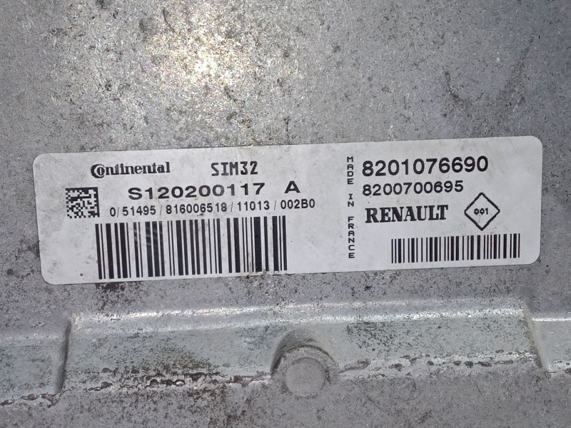 Recambio de centralita motor uce para renault twingo ii (cn0_) 1.2 16v (cn04, cn0a, cn0b) referencia OEM IAM 8201076690 S1202001