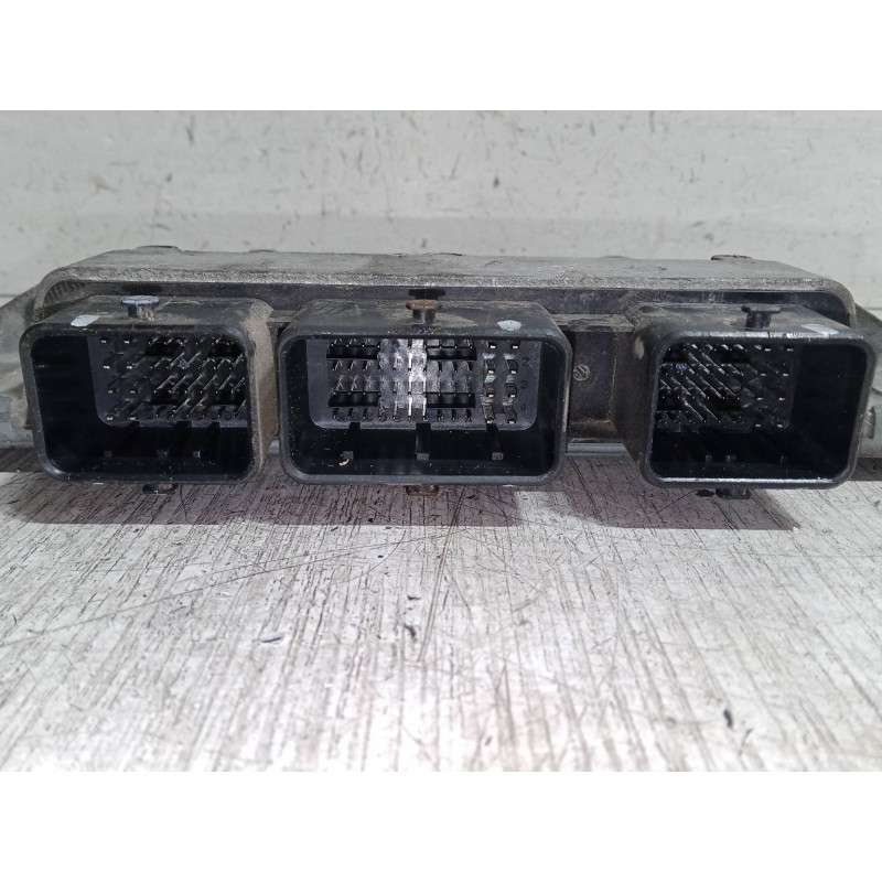 Recambio de centralita motor uce para renault twingo ii (cn0_) 1.2 16v (cn04, cn0a, cn0b) referencia OEM IAM 8201076690 S1202001