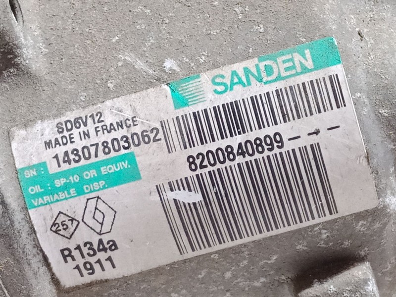 Recambio de compresor a/a para dacia sandero 1.2 16v referencia OEM IAM 8200840899  SD6V121911