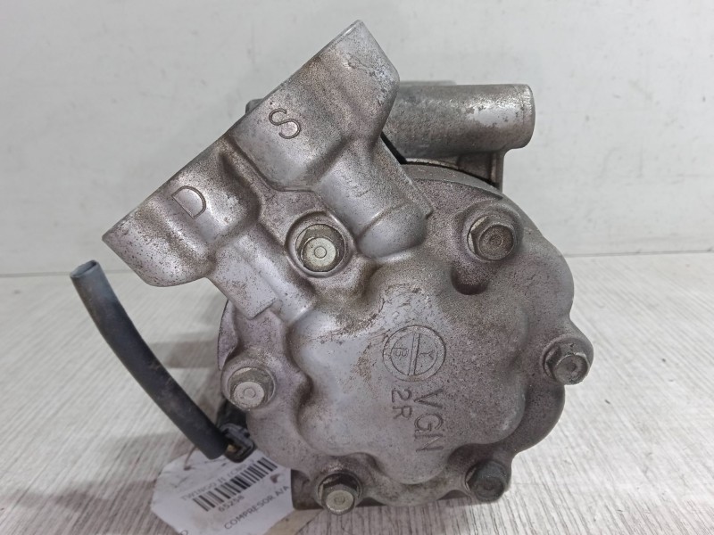 Recambio de compresor a/a para renault twingo ii (cn0_) 1.2 16v (cn04, cn0a, cn0b) referencia OEM IAM 8200819568  