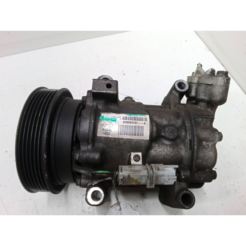 Recambio de compresor a/a para renault clio iii (br0/1, cr0/1) 1.4 16v referencia OEM IAM 8200365787  