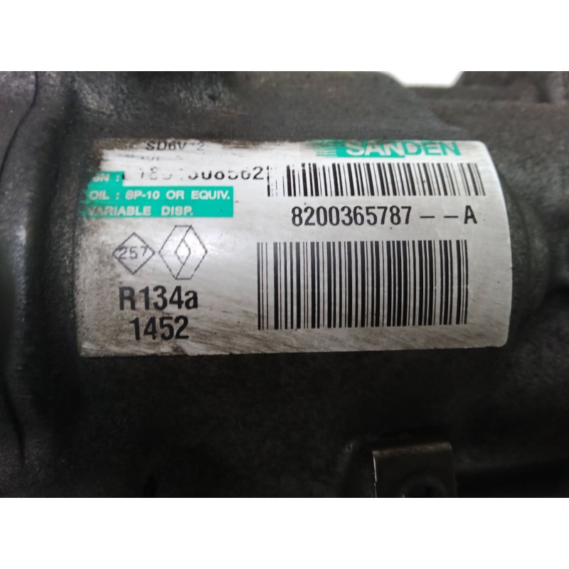 Recambio de compresor a/a para renault clio iii (br0/1, cr0/1) 1.4 16v referencia OEM IAM 8200365787  