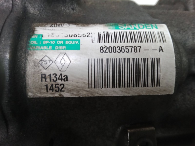 Recambio de compresor a/a para renault clio iii (br0/1, cr0/1) 1.4 16v referencia OEM IAM 8200365787  