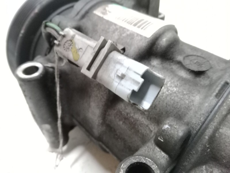 Recambio de compresor a/a para renault clio iii (br0/1, cr0/1) 1.4 16v referencia OEM IAM 8200365787  