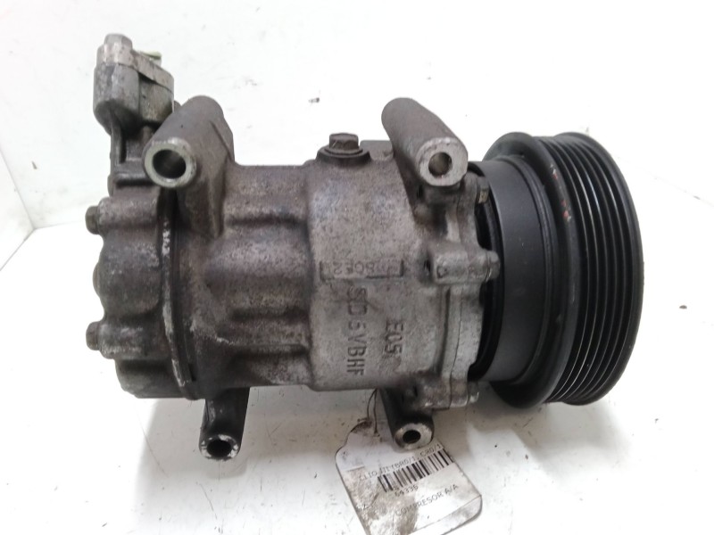 Recambio de compresor a/a para renault clio iii (br0/1, cr0/1) 1.4 16v referencia OEM IAM 8200365787  