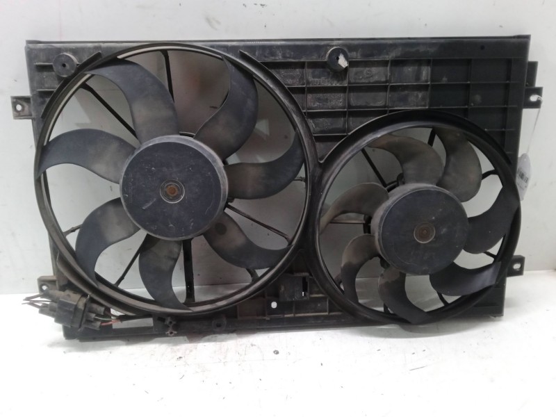 Recambio de electroventilador para volkswagen golf v (1k1) 1.6 referencia OEM IAM    Recambio de electroventilador para volkswagen golf v (1k1) 1.6 referencia OEM IAM