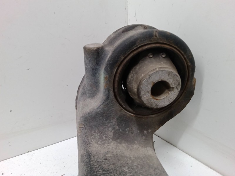 Recambio de brazo suspension inferior delantero derecho para volkswagen transporter t5 furgoneta (7ha, 7hh, 7ea, 7eh) 2.0 refere Recambio de brazo suspension inferior delantero derecho para volkswagen transporter t5 furgoneta (7ha, 7hh, 7ea, 7eh) 2.0 refere