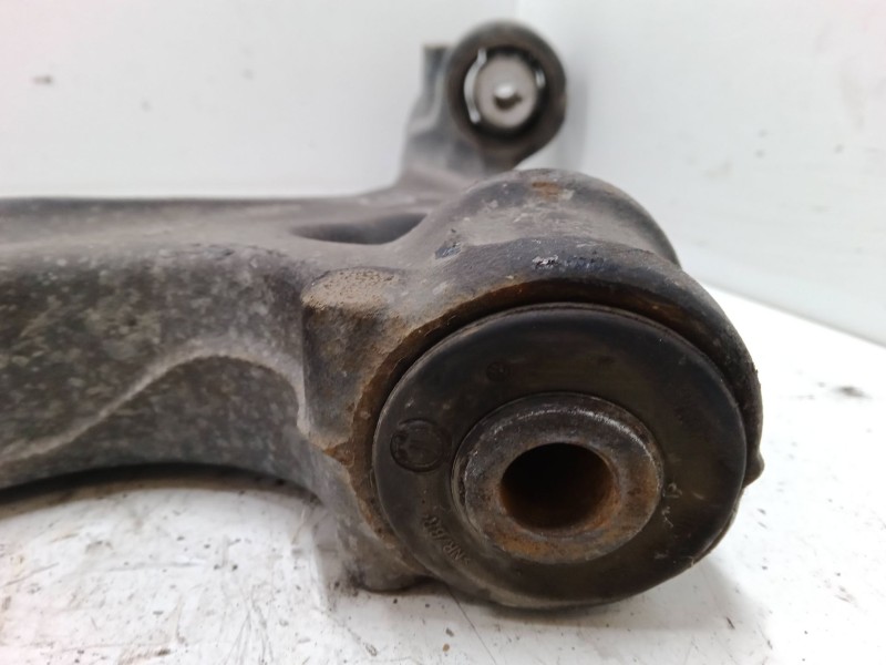 Recambio de brazo suspension inferior delantero derecho para volkswagen transporter t5 furgoneta (7ha, 7hh, 7ea, 7eh) 2.0 refere Recambio de brazo suspension inferior delantero derecho para volkswagen transporter t5 furgoneta (7ha, 7hh, 7ea, 7eh) 2.0 refere