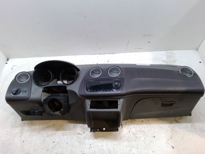 Recambio de salpicadero para seat ibiza iv (6j5, 6p1) 1.4 referencia OEM IAM    Recambio de salpicadero para seat ibiza iv (6j5, 6p1) 1.4 referencia OEM IAM