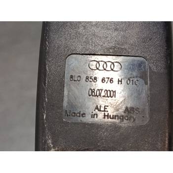 ANCLAJE CINTURON DELANTERO DERECHO 8l0858676 