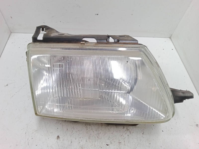 Recambio de faro derecho para citroën saxo (s0, s1) 1.1 x, sx referencia OEM IAM    Recambio de faro derecho para citroën saxo (s0, s1) 1.1 x, sx referencia OEM IAM