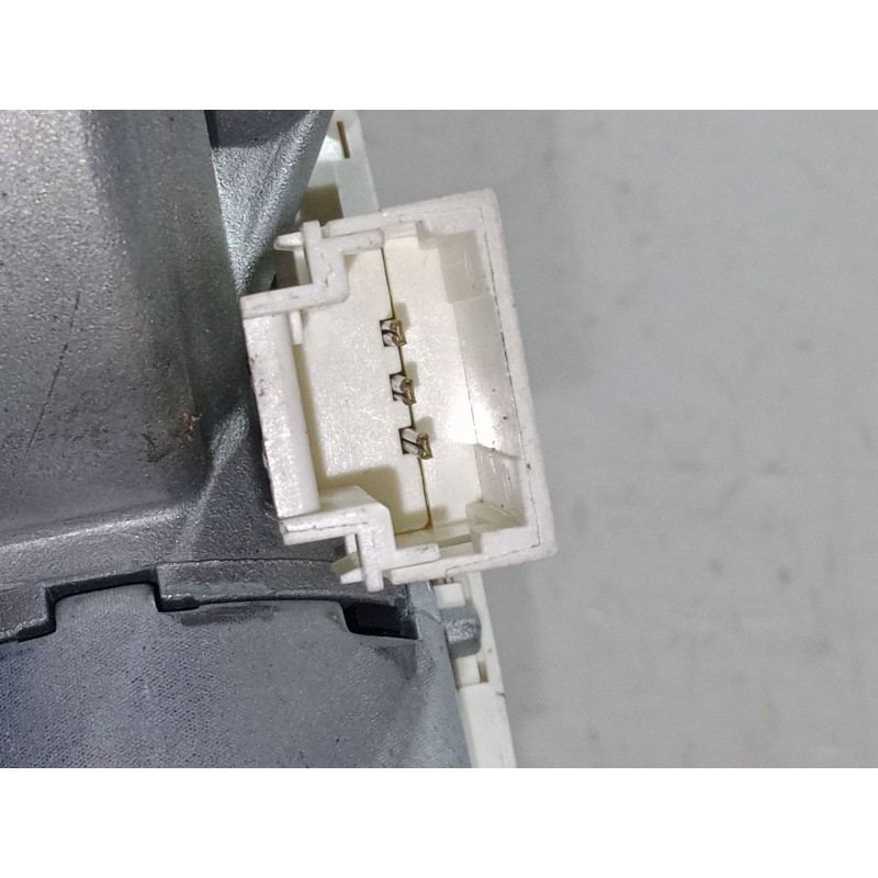 Recambio de motor limpia trasero para renault twingo ii (cn0_) 1.2 16v (cn04, cn0a, cn0b) referencia OEM IAM 8200311486  