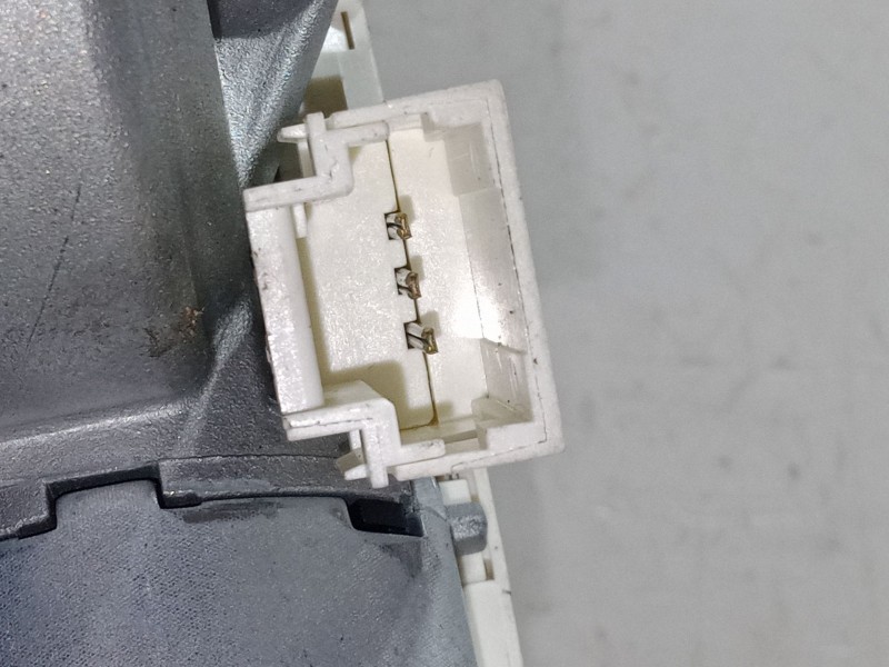 Recambio de motor limpia trasero para renault twingo ii (cn0_) 1.2 16v (cn04, cn0a, cn0b) referencia OEM IAM 8200311486  