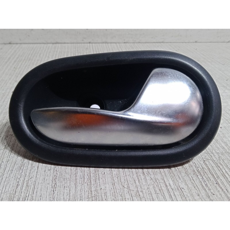 Recambio de maneta interior puerta delantera derecha para dacia sandero ii tce 90 (b8m1, b8ma) referencia OEM IAM   