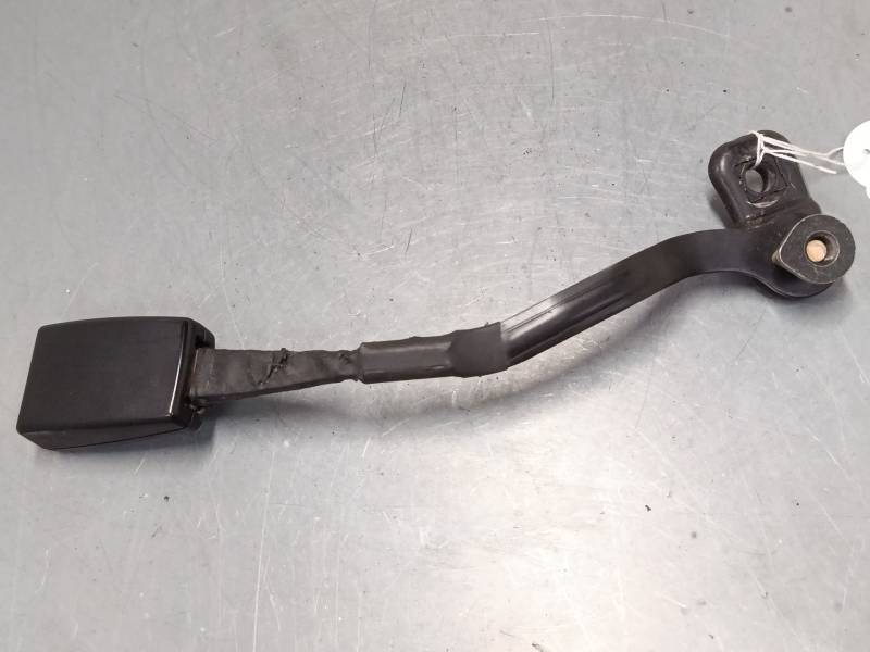 ANCLAJE CINTURON DELANTERO IZQUIERDO 