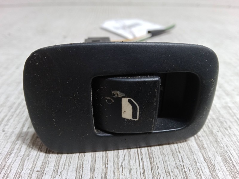 Recambio de mando elevalunas trasero izquierdo para citroën c4 grand picasso i (ua_) 2.0 hdi 150 referencia OEM IAM   