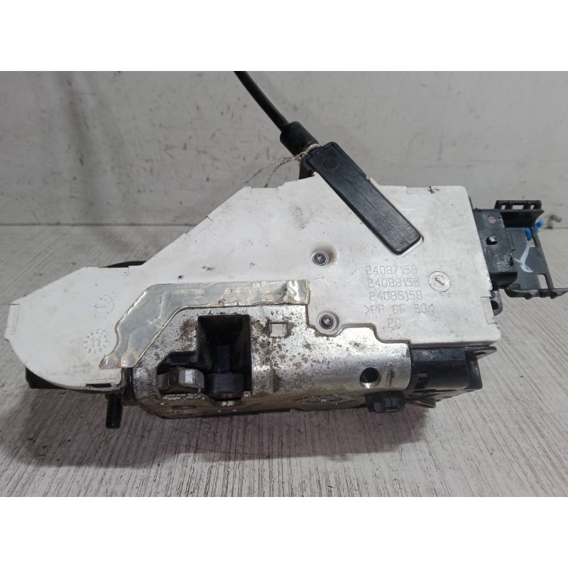 Recambio de cerradura puerta delantera izquierda para citroën c4 grand picasso i (ua_) 2.0 hdi 150 referencia OEM IAM 24087158  