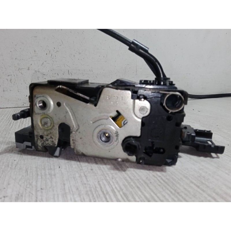 Recambio de cerradura puerta trasera derecha para citroën c4 grand picasso i (ua_) 2.0 hdi 150 referencia OEM IAM 24099158  