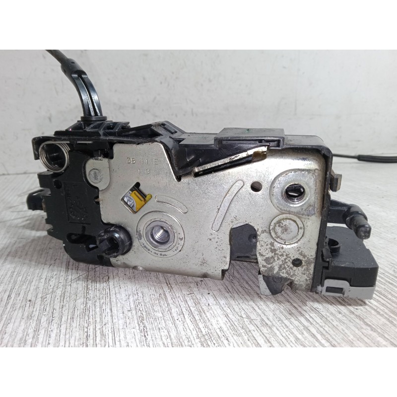 Recambio de cerradura puerta trasera izquierda para citroën c4 grand picasso i (ua_) 2.0 hdi 150 referencia OEM IAM 24090158  