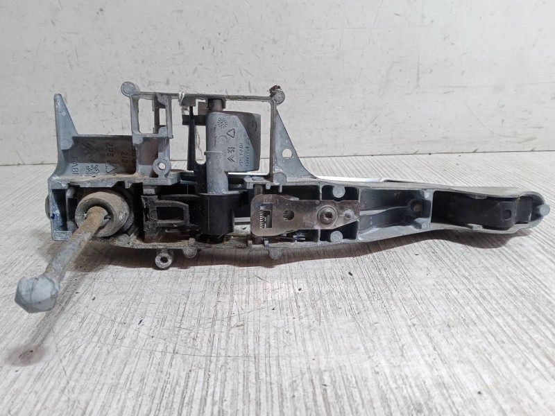 Recambio de maneta exterior puerta delantera izquierda para citroën c4 grand picasso i (ua_) 2.0 hdi 150 referencia OEM IAM   
