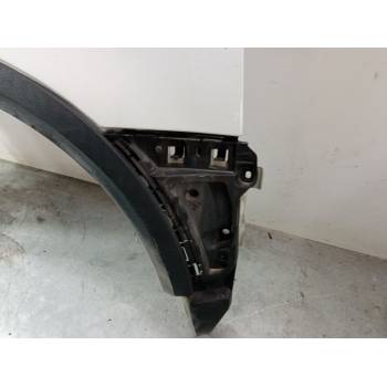 ALETA DELANTERA DERECHA 30796495 