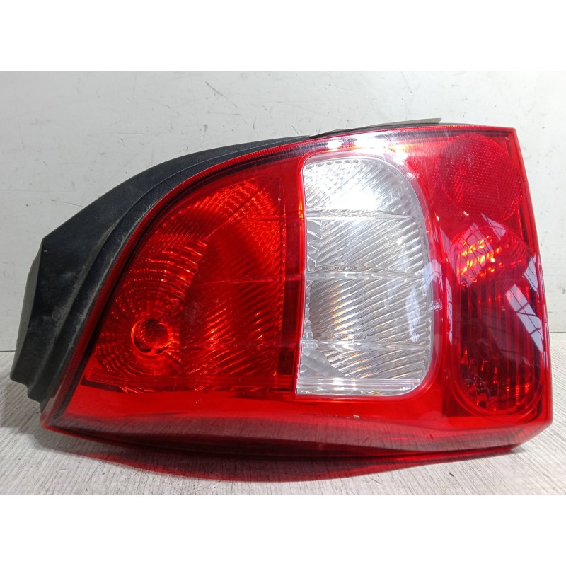 Recambio de piloto trasero izquierdo para renault twingo ii (cn0_) 1.2 16v (cn04, cn0a, cn0b) referencia OEM IAM 8200387888  