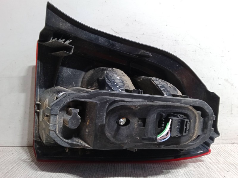 Recambio de piloto trasero izquierdo para renault twingo ii (cn0_) 1.2 16v (cn04, cn0a, cn0b) referencia OEM IAM 8200387888  