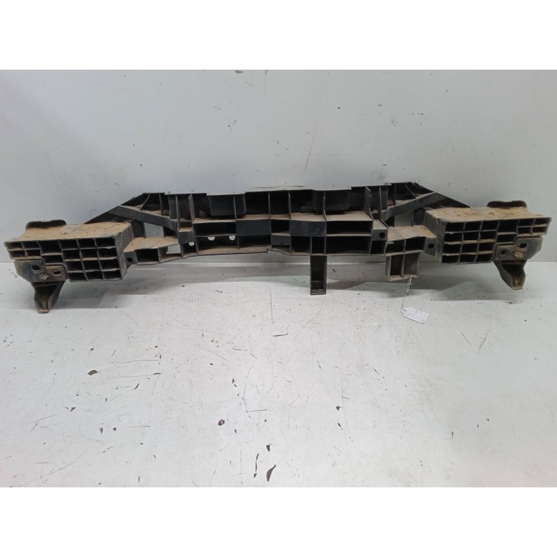 Recambio de refuerzo paragolpes trasero para renault twingo ii (cn0_) 1.2 16v (cn04, cn0a, cn0b) referencia OEM IAM   