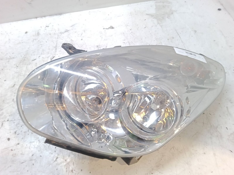 Recambio de faro izquierdo para fiat doblo caja/chasis (263_) 1.3 d multijet referencia OEM IAM 04639011200010   Recambio de faro izquierdo para fiat doblo caja/chasis (263_) 1.3 d multijet referencia OEM IAM 04639011200010