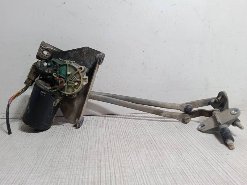 MOTOR LIMPIA DELANTERO 
