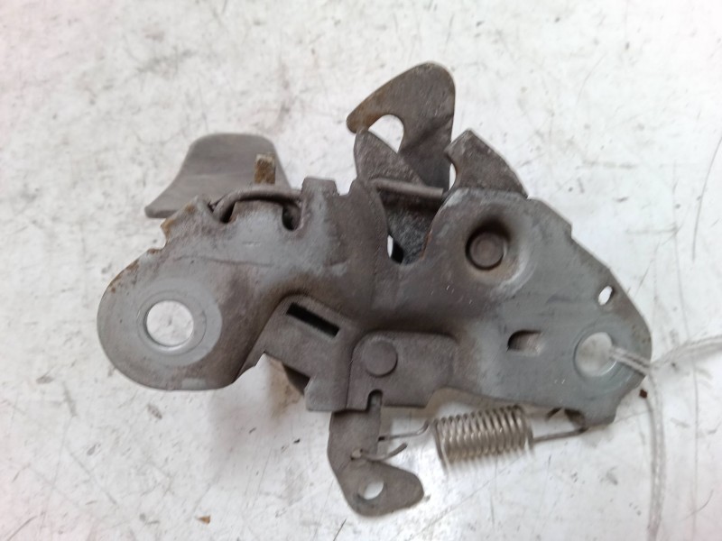 Recambio de cerradura capo para peugeot 307 (3a/c) 1.4 16v referencia OEM IAM    Recambio de cerradura capo para peugeot 307 (3a/c) 1.4 16v referencia OEM IAM