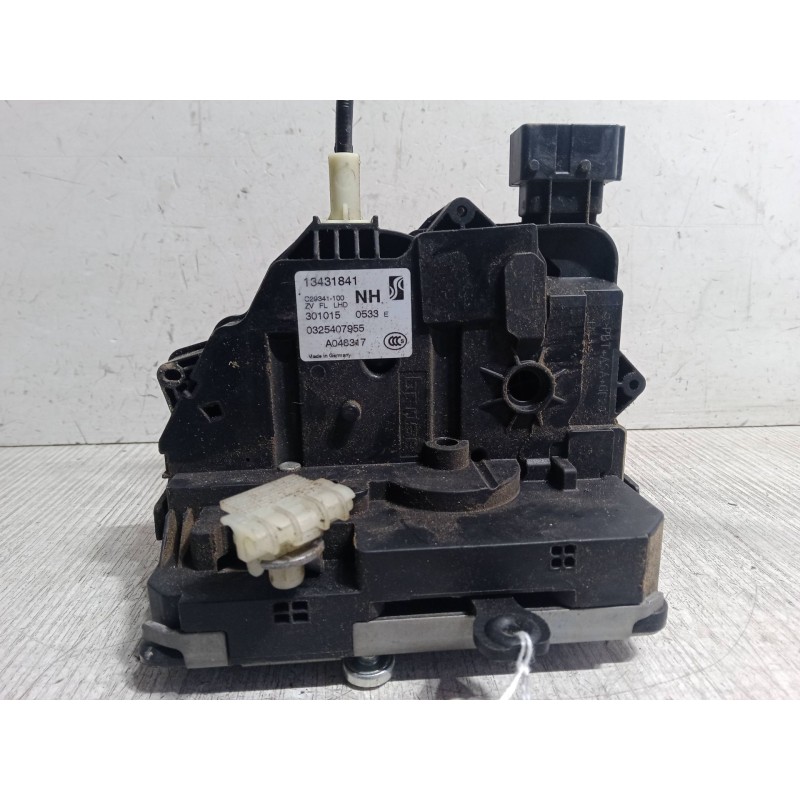Recambio de cerradura puerta delantera izquierda para opel corsa e (x15) 1.3 cdti (08, 68) referencia OEM IAM 13431841  