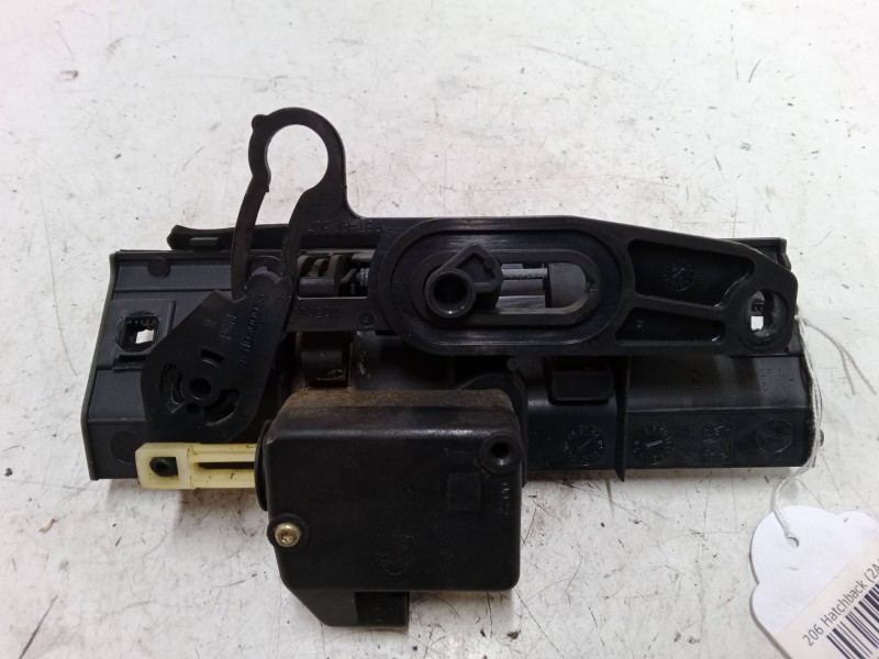 Recambio de maneta exterior porton para peugeot 206 hatchback (2a/c) 1.4 i referencia OEM IAM    Recambio de maneta exterior porton para peugeot 206 hatchback (2a/c) 1.4 i referencia OEM IAM