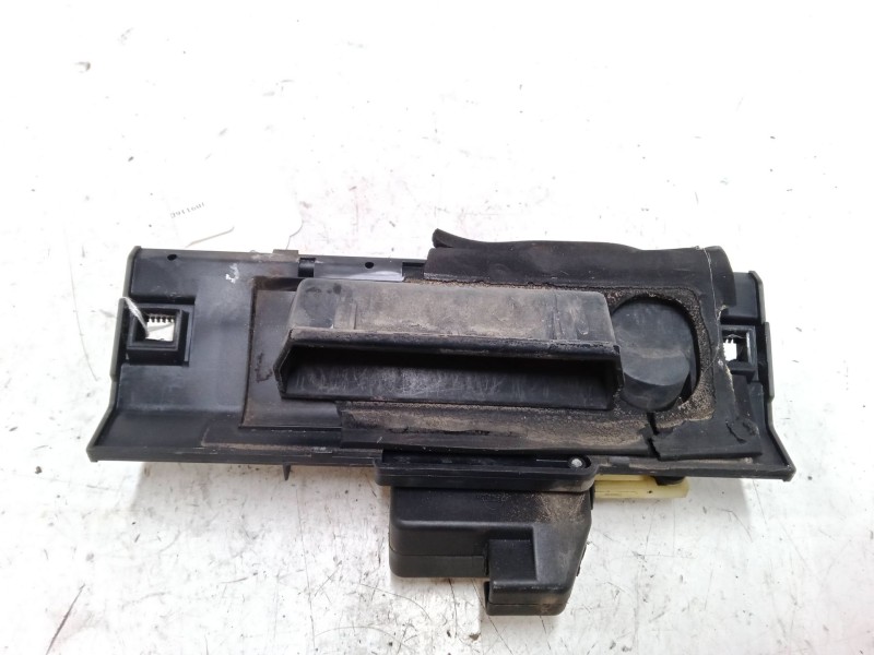 Recambio de maneta exterior porton para peugeot 206 hatchback (2a/c) 1.4 i referencia OEM IAM    Recambio de maneta exterior porton para peugeot 206 hatchback (2a/c) 1.4 i referencia OEM IAM