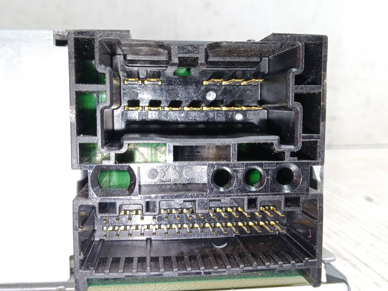 Recambio de pantalla para renault clio iv (bh_) 0.9 tce 90 referencia OEM IAM 281151559R COMPLETO SISTEMA NAVEGACION GPS 2591539