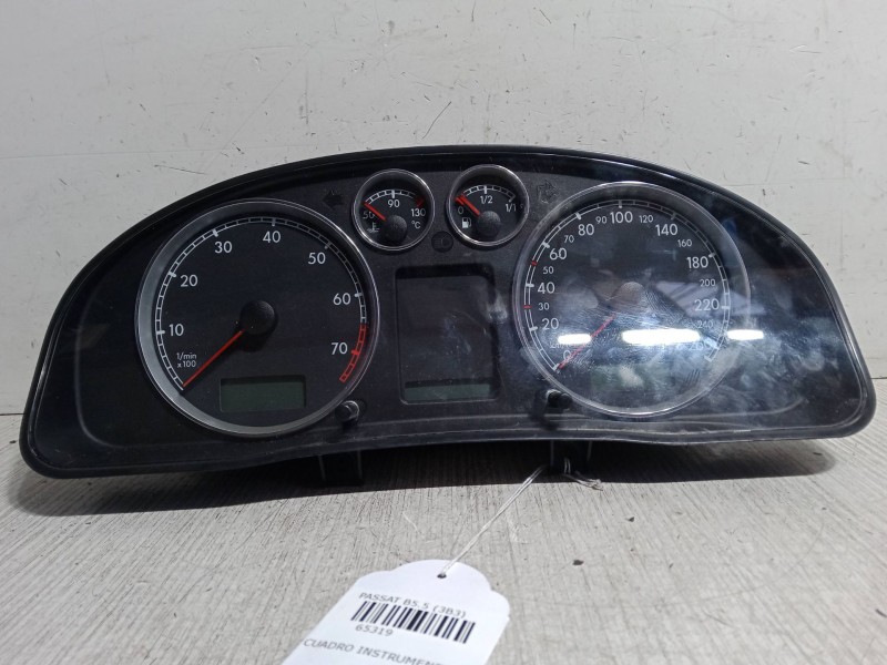 Recambio de cuadro instrumentos para volkswagen passat b5.5 (3b3) 1.8 t 20v referencia OEM IAM    Recambio de cuadro instrumentos para volkswagen passat b5.5 (3b3) 1.8 t 20v referencia OEM IAM