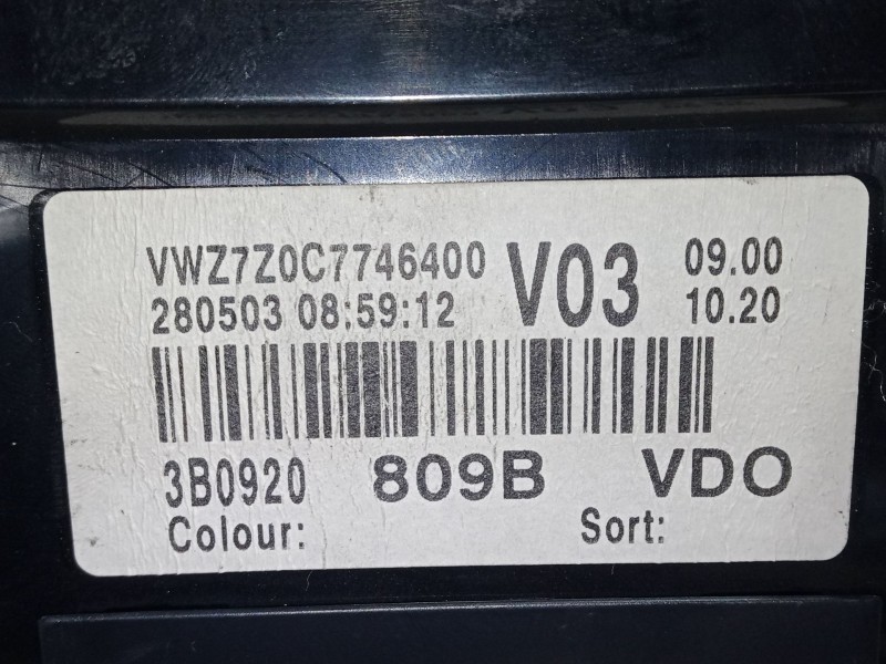 Recambio de cuadro instrumentos para volkswagen passat b5.5 (3b3) 1.8 t 20v referencia OEM IAM    Recambio de cuadro instrumentos para volkswagen passat b5.5 (3b3) 1.8 t 20v referencia OEM IAM