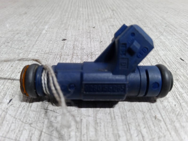 Recambio de inyector para volkswagen passat b5.5 (3b3) 1.8 t 20v referencia OEM IAM   