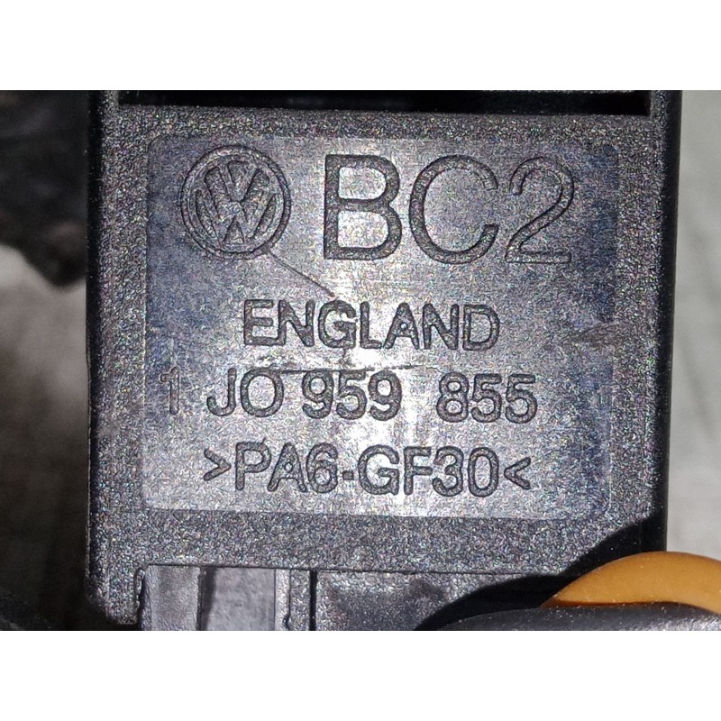 Recambio de mando elevalunas trasero izquierdo para volkswagen passat b5.5 (3b3) 1.8 t 20v referencia OEM IAM    Recambio de mando elevalunas trasero izquierdo para volkswagen passat b5.5 (3b3) 1.8 t 20v referencia OEM IAM